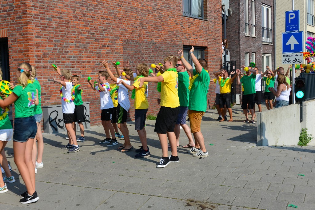 ../Images/Zomercarnaval Noordwijkerhout 2016 027.jpg